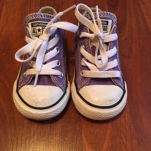 Converse toddler size 6 shoes. Purple